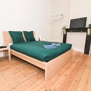 Cozy And Confortable Room Near Brussels Central Station Exterior photo